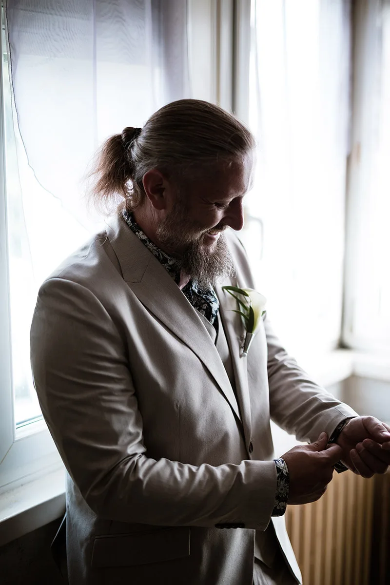 photo-mariage-preparation-marie-rire-emotion-instant-philippe-martz