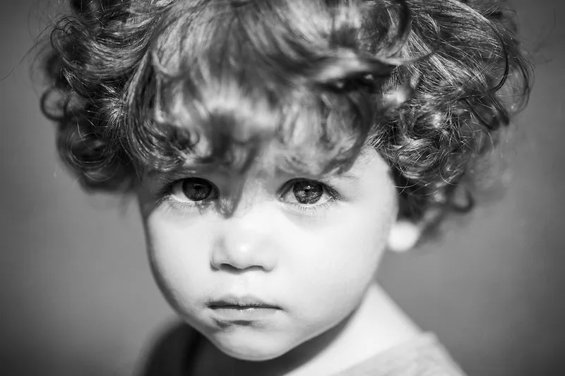 portrait-enfant-innocence-regard-soleil-philippe-martz