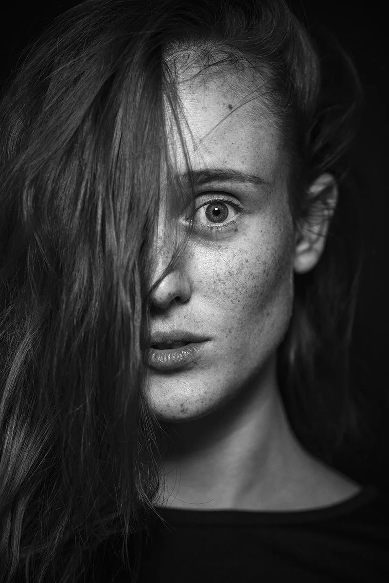portrait-femme-rousseur-emotion-oeil-philippe-martz
