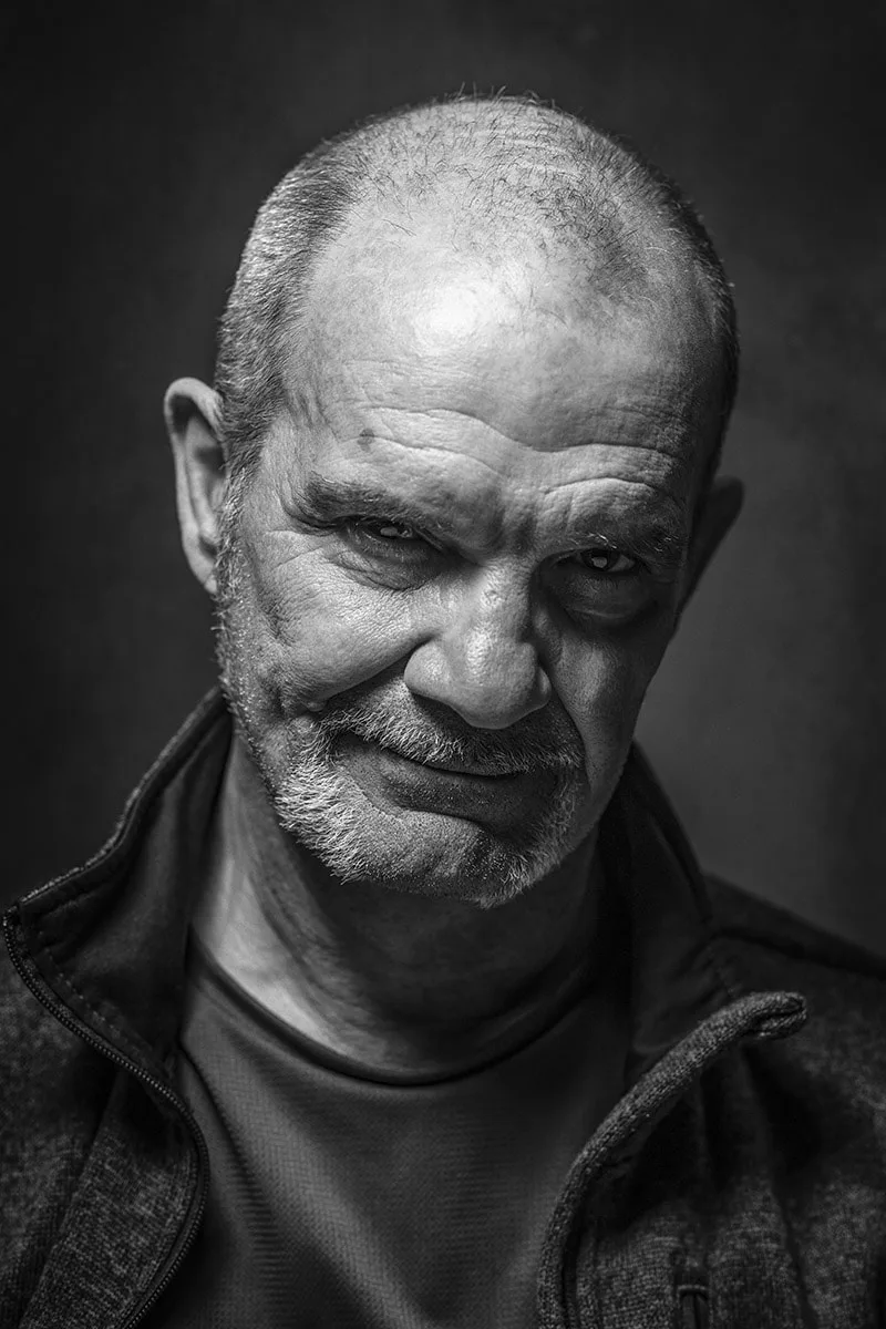 portrait-homme-studio-flash-regard-philippe-martz