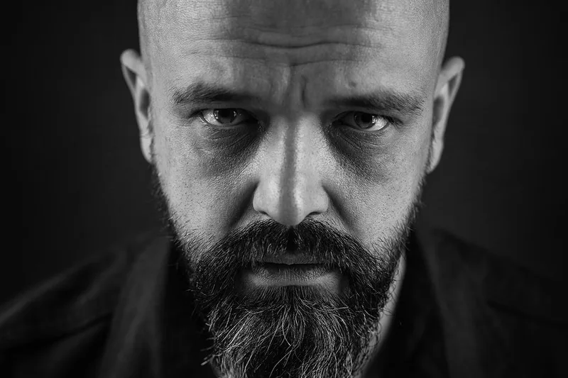portrait-homme-regard-emotion-intense-force-philippe-martz