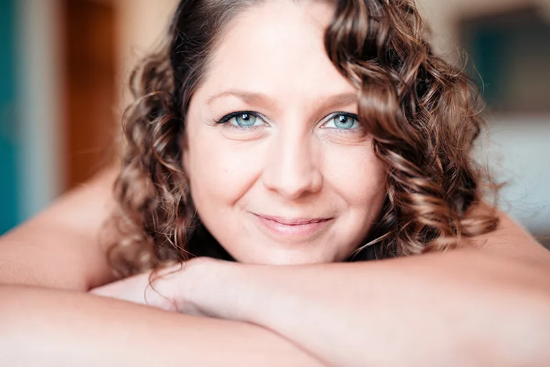 portrait-femme-sourire-regard-bleu-bonheur-philippe-martz